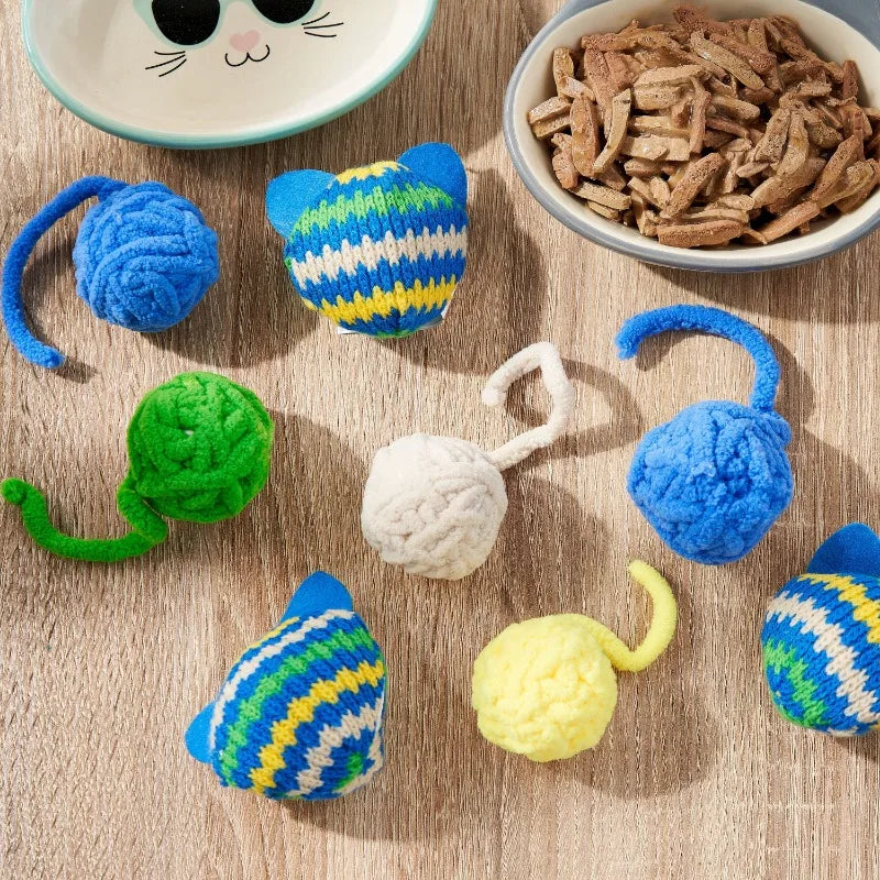 Catnip Yarn Balls 9 Count